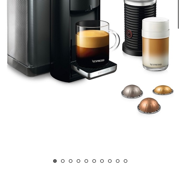 Nespresso Coffee Machine, frother, 10 coffee pods - Picture 3 of 5